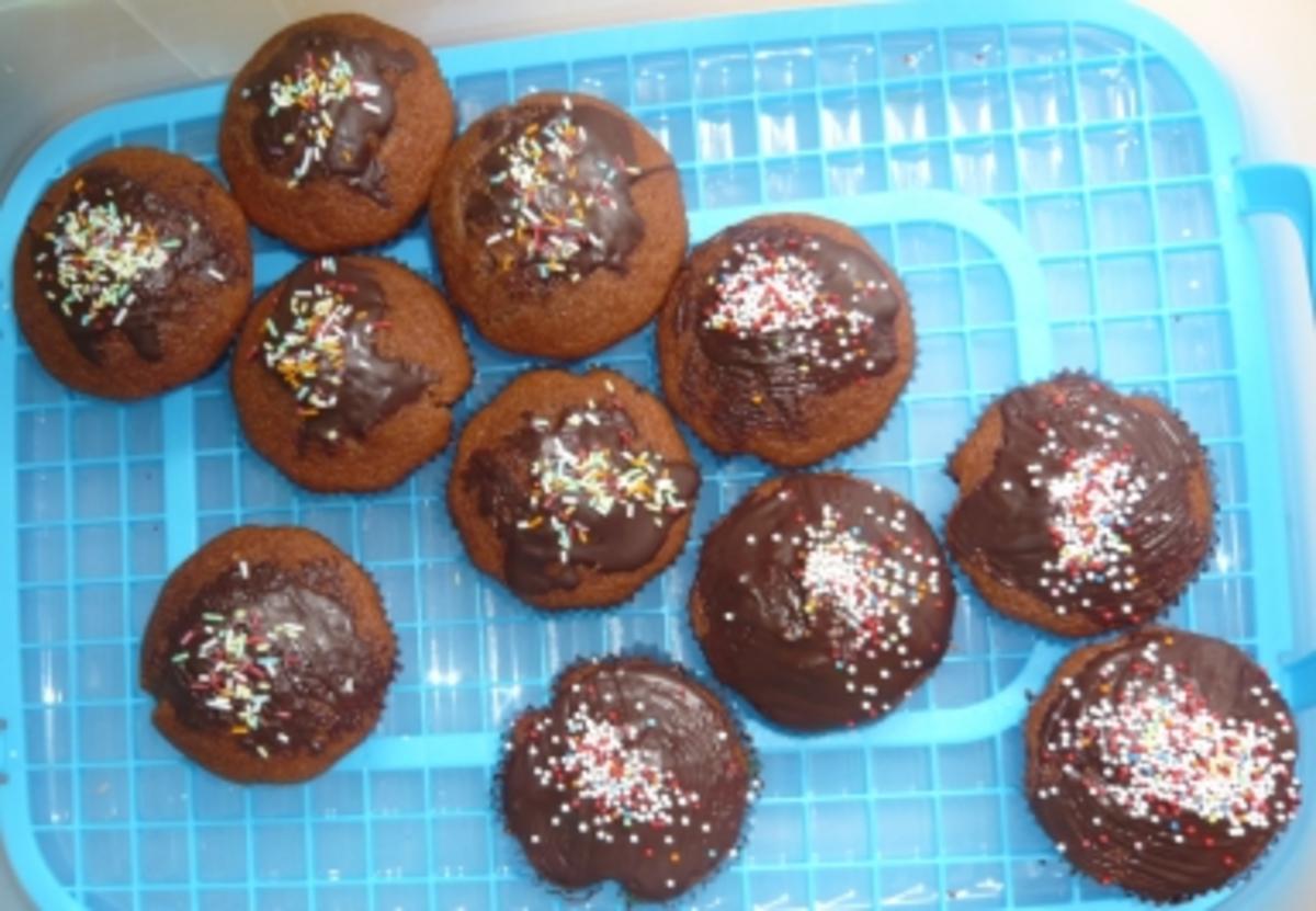 Schwarz-weiße Schoko-Muffins - Rezept mit Bild - kochbar.de