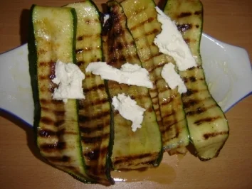 ZUCCHINE GRATINATE AL FORMAGGIO DI CAPRA - Rezept - Bild Nr. 6