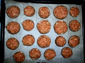 Champignongs pikant gefüllt - Rezept - Bild Nr. 2