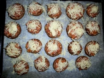 Champignongs pikant gefüllt - Rezept - Bild Nr. 3