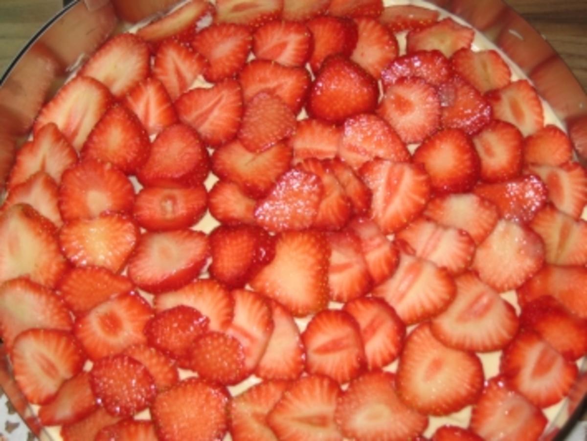 Marmorkuchen mit Erdbeeren - Rezept - Bild Nr. 5