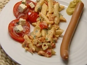 Rezept: Nudelsalat mit Bresso und Ajvar Nudelsalat mit Bresso und Ajvar - Rezept