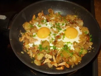 Eierschwammerl-Gröstl - Rezept