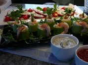 Rezept: TAPAS /FISCH Gurke gefüllt und Scampi TAPAS /FISCH Gurke gefüllt und Scampi - Rezept