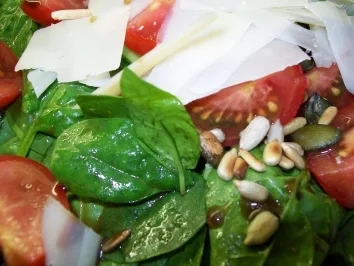 Rezept: Insalata spinaci e pomodori Bild Nr. 2 Insalata spinaci e pomodori - Rezept - Bild Nr. 2