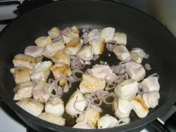 Pute mit Champignons trifft Gnocchi in einer Gorgonzolasoße - Rezept - Bild Nr. 4