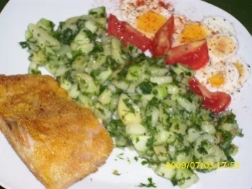 Rezept: Fisch: Lachsfilet im Maisgriesmantel mit Kräuterkartoffelsalat Bild Nr. 3 Fisch: Lachsfilet im Maisgriesmantel mit Kräuterkartoffelsalat - Rezept - Bild Nr. 3