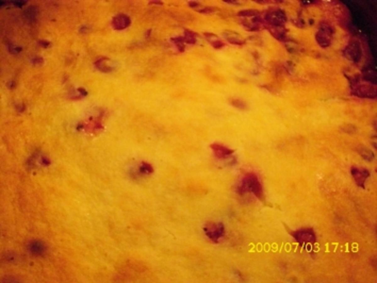 Kuchen:  Aprikosen-Johannisbeerkuchen mit Sahneguß - Rezept