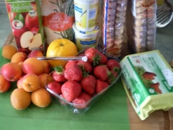 Rezept: Erdbeer-Aprikosen-Tiramisu Bild Nr. 2 Erdbeer-Aprikosen-Tiramisu - Rezept - Bild Nr. 2