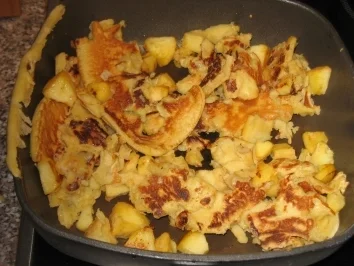 Rezept: apfelschmarrn mit vanillesauce Bild Nr. 6 apfelschmarrn mit vanillesauce - Rezept - Bild Nr. 6