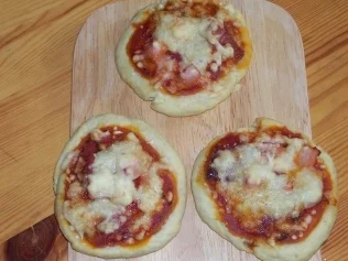 Pizzabrötchen - Rezept
