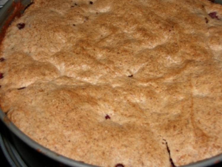 Johannisbeerkuchen mit Mandelbaiser - Rezept mit Bild - kochbar.de