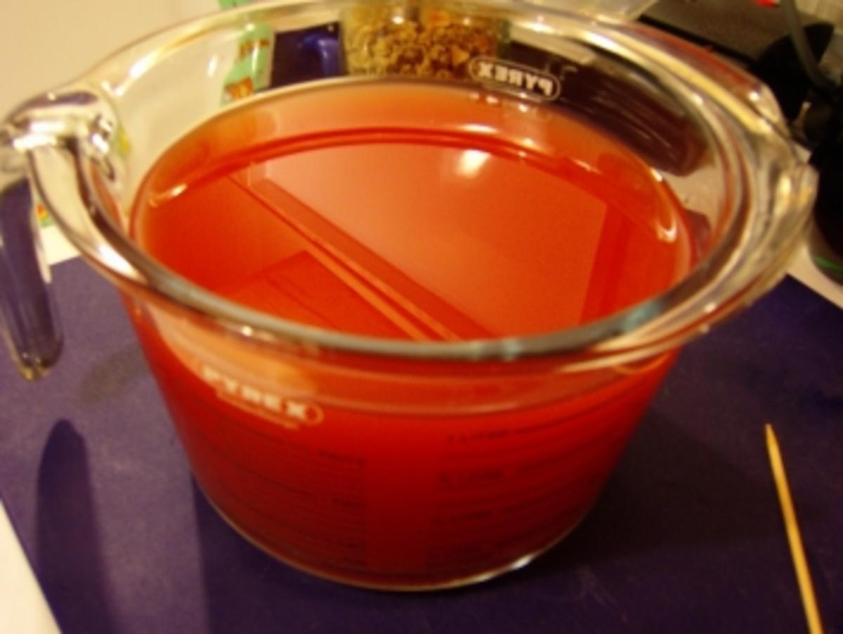Tomatengelee, ergibt 6 Gläser a 450ml (das 6te große Glas ist schon bei Mutti) - Rezept - Bild Nr. 3