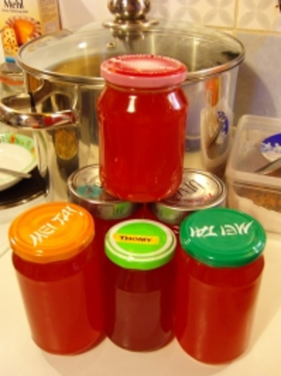 Tomatengelee, ergibt 6 Gläser a 450ml (das 6te große Glas ist schon bei Mutti) - Rezept - Bild Nr. 5