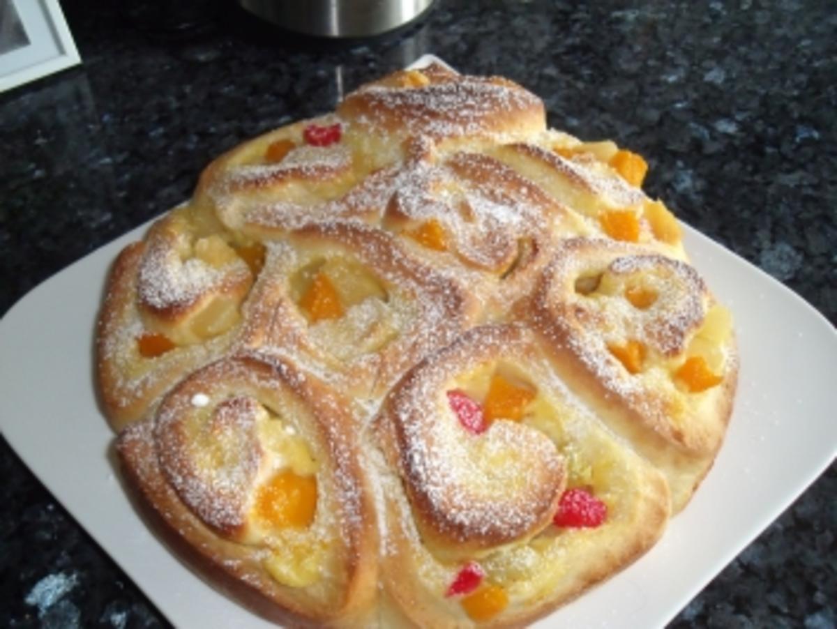 Bilder für Früchte-Rosenkuchen - Rezept