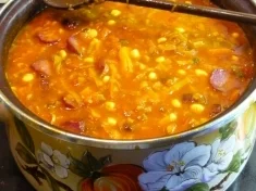 Scharfe Gemüsesuppe mit Cabanossi - Rezept