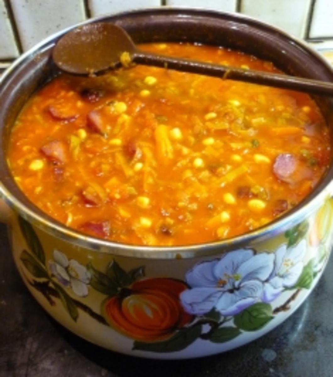 Scharfe Gemüsesuppe mit Cabanossi - Rezept - kochbar.de