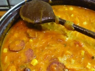 Scharfe Gemüsesuppe mit Cabanossi - Rezept - Bild Nr. 2