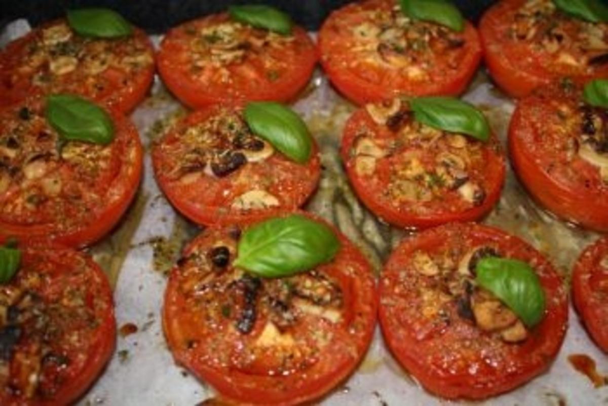 Gegrillte Tomaten mit Knoblauch - Rezept