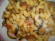 Nudeln mit dicker Zucchinisauce - Rezept