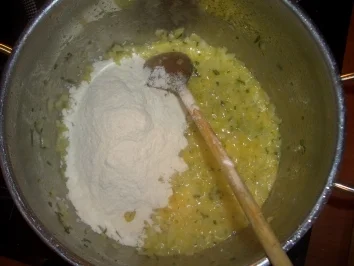 Rezept: Gratinierte Maultaschen Bild Nr. 4 Gratinierte Maultaschen - Rezept - Bild Nr. 4