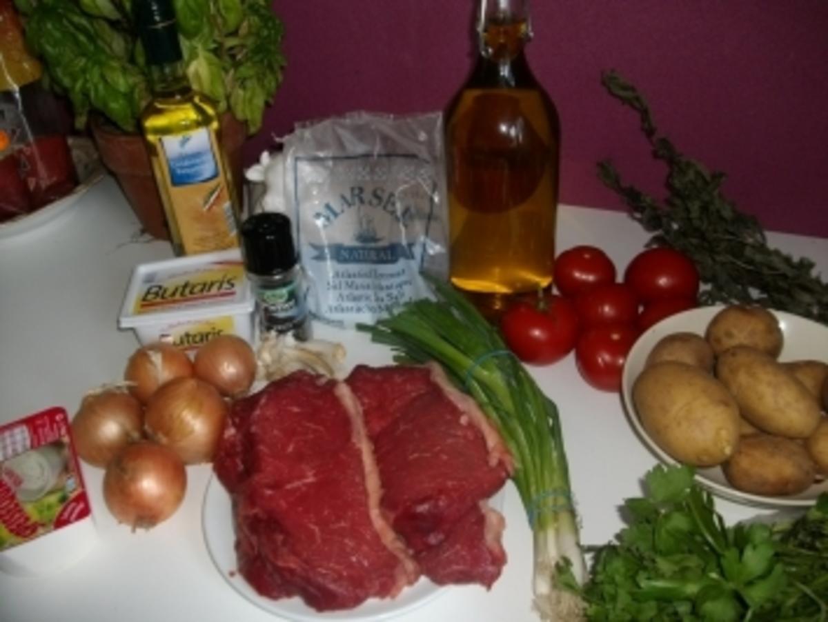 Rumpsteak mit Kraüterbutter,Folienkartoffeln und Schmorzwiebeln - Rezept - Bild Nr. 2