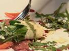 Carpaccio vom Rehrücken an Waldbeerenmarinade und gehobeltem Käse - Rezept
