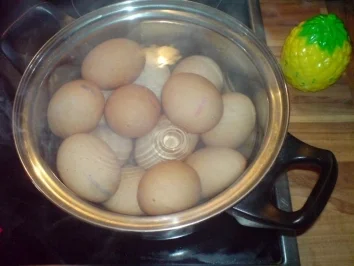 Eiersalat rot-gelb-grün - Rezept - Bild Nr. 3