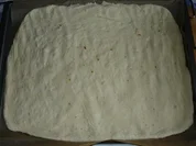Schneller einfacher Pizzateig + Tomatensoße - Rezept