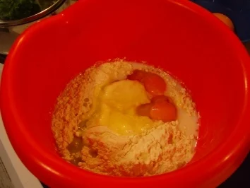 Rezept: Crespelle con spinaci ripiene // Pfannkuchen mit Spinat gefüllt Bild Nr. 2 Crespelle con spinaci ripiene // Pfannkuchen mit Spinat gefüllt - Rezept - Bild Nr. 2