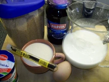 Rezept: Flammerie mit blauer Grütze Bild Nr. 2 Flammerie mit blauer Grütze - Rezept - Bild Nr. 2