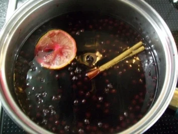 Rezept: Flammerie mit blauer Grütze Bild Nr. 5 Flammerie mit blauer Grütze - Rezept - Bild Nr. 5