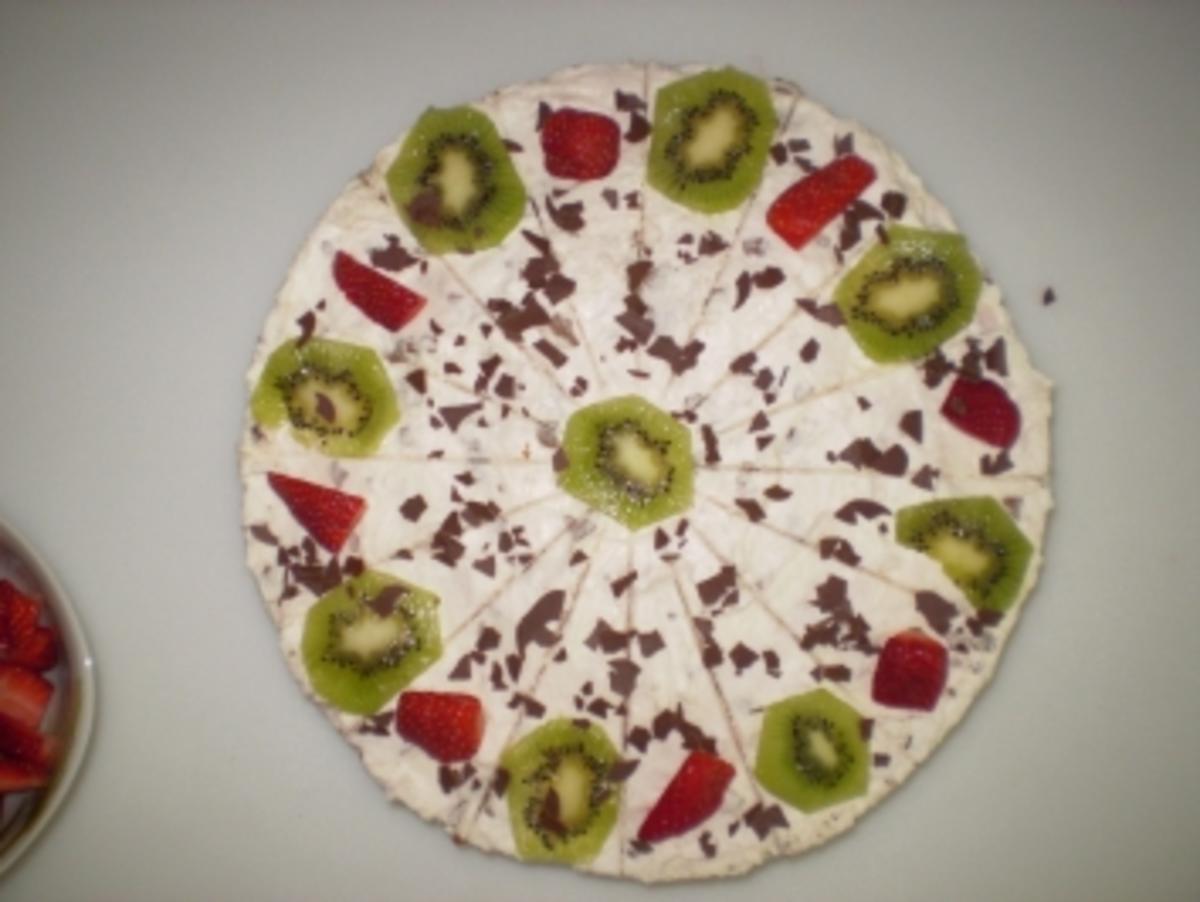 Kiwi-Banenen-Erdbeer-Torte - Rezept mit Bild - kochbar.de