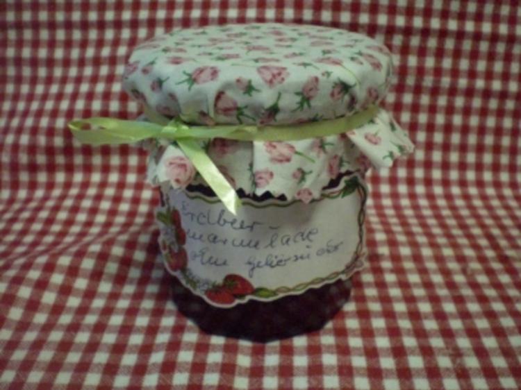 Erdbeermarmelade ohne Gelierzucker - einfach - 357 kcal/100g