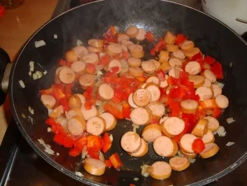 Rezept: Gemüsepfanne mit Wienerle ala Andrea Bild Nr. 3 Gemüsepfanne mit Wienerle ala Andrea - Rezept - Bild Nr. 3