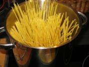 Lachs-Spaghetti in Sahnesoße - Rezept