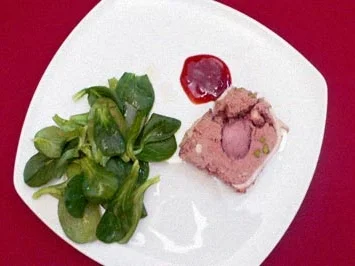 Wildschweinterrine an Feldsalat mit Mangobalsam - Rezept