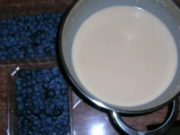 Rezept: Blaubeerpfannkuchen Bild Nr. 3 Blaubeerpfannkuchen - Rezept - Bild Nr. 3