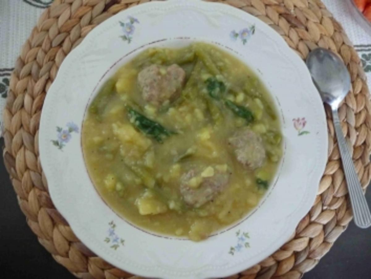 Hackfleisch : Grüne Bohnensuppe mal etwas anders - Rezept