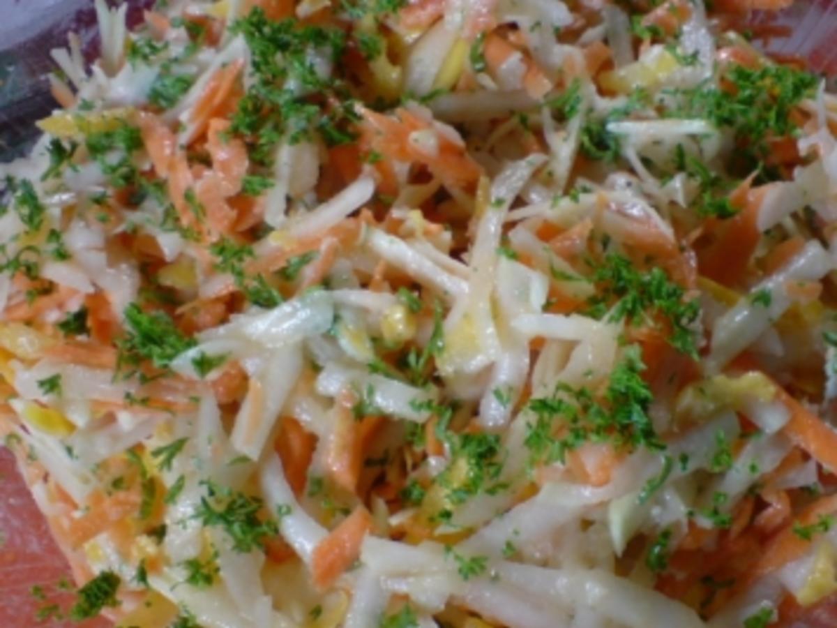 Kohlrabi-Möhren-Frischkost - Rezept mit Bild - kochbar.de Kohlrabi-Möhren-Frischkost - Rezept mit Bild - kochbar.de