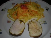 Gemüse-Safrannudeln mit Truthahnfilet - Rezept