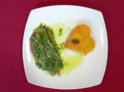 Acciughe al verde Sardellen in Kräuter-Soße aus Piemont mit Polentaherzchen - Rezept
