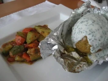 Rezept: Rosmarinkartoffeln aus dem Ofen Bild Nr. 2 Rosmarinkartoffeln aus dem Ofen - Rezept - Bild Nr. 2