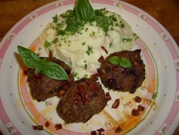 Rezept: Italienisch angehauchte Ofenfleischküchle Italienisch angehauchte Ofenfleischküchle - Rezept