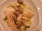 Seezungenfilet auf Spargelgröstl mit Morcheln - Rezept