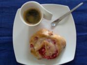 Rezept: Johannisbeer-Marzipan-Schnecken Johannisbeer-Marzipan-Schnecken - Rezept