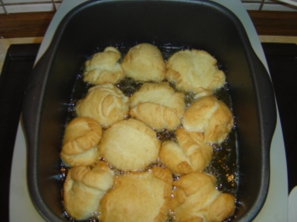 Krapfen Fettgebackenes mit Hefe etwa 25 Stück - Rezept mit Bild ...