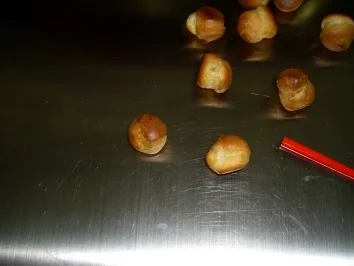 Rezept: Profiteroles so wie ich sie am liebsten mag Bild Nr. 3 Profiteroles so wie ich sie am liebsten mag - Rezept - Bild Nr. 3