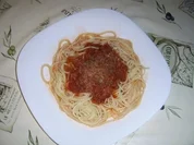 Frische Kräuterbolognais an Spagetti - Rezept