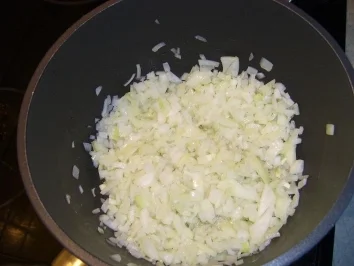 Rezept: Frische Kräuterbolognais an Spagetti Bild Nr. 5 Frische Kräuterbolognais an Spagetti - Rezept - Bild Nr. 5